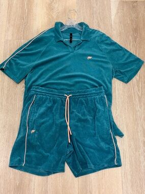 Fabletics Island Terry Outfit